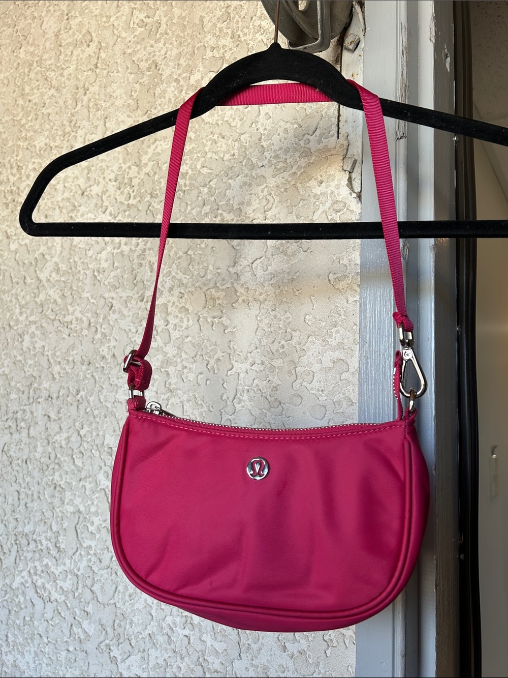 Lulu lemon Women's Pink Shoulder Bag